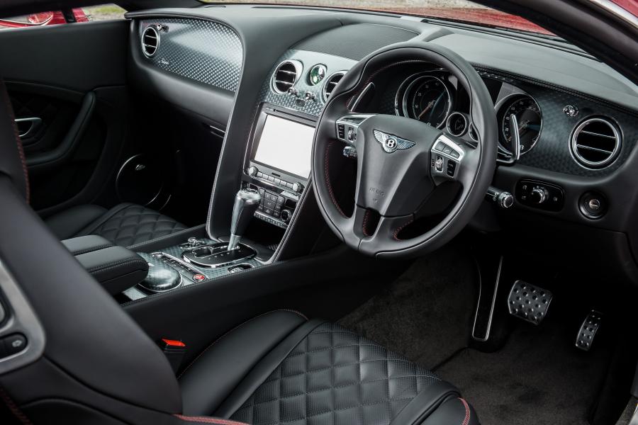 Интерьер Bentley Continental GT Speed 2015 года  (UK) (фото 11 из 13)